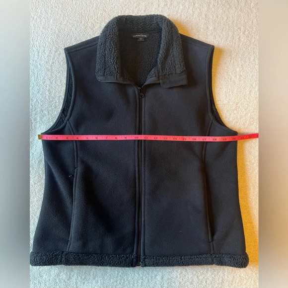 Lands End vest, black, women’s size medium (10-12). Lined, warm, cozy - Picture 5 of 11